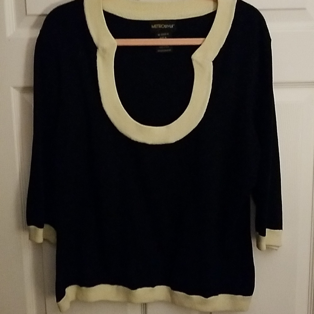 Metrostyle Sweater Sz XL